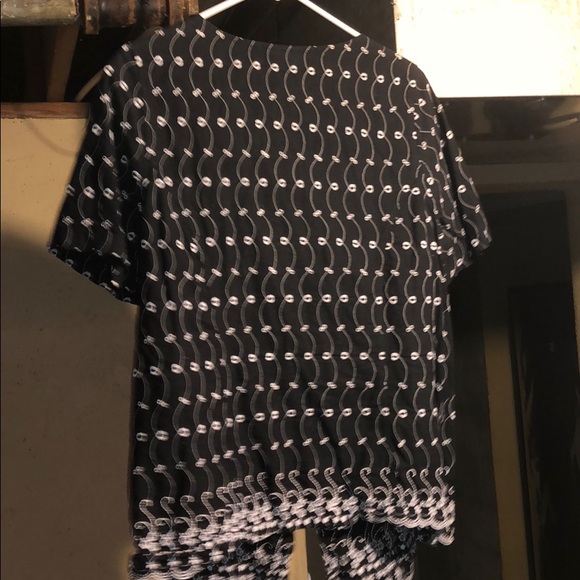 Short sleeve Embroidered Jacket - Picture 6 of 6